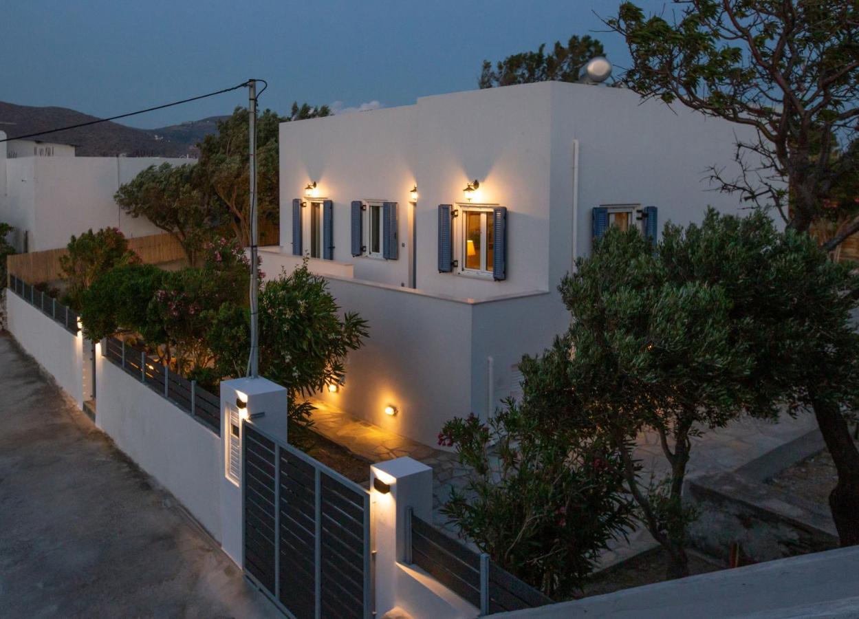 Ruby'S Summer House With Spacious Garden And Free Parking Gavrio Exterior photo