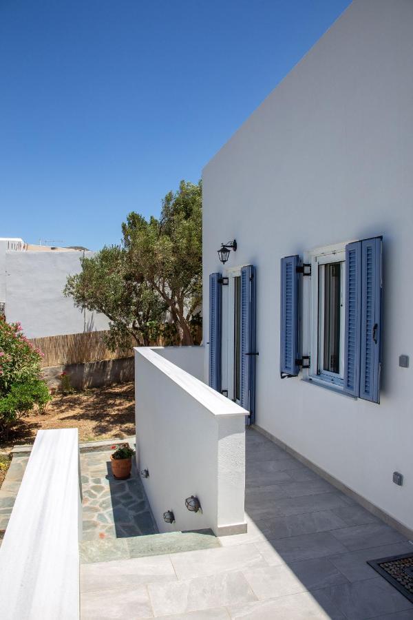 Ruby'S Summer House With Spacious Garden And Free Parking Gavrio Exterior photo
